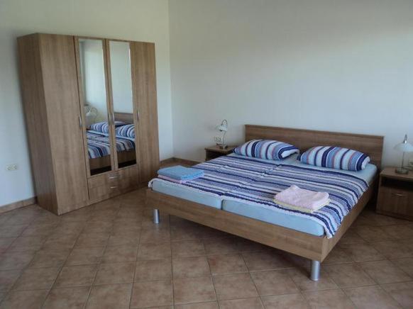 Apartments Delfini Sveti Filip i Jakov Extérieur photo