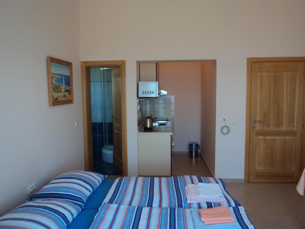 Apartments Delfini Sveti Filip i Jakov Extérieur photo