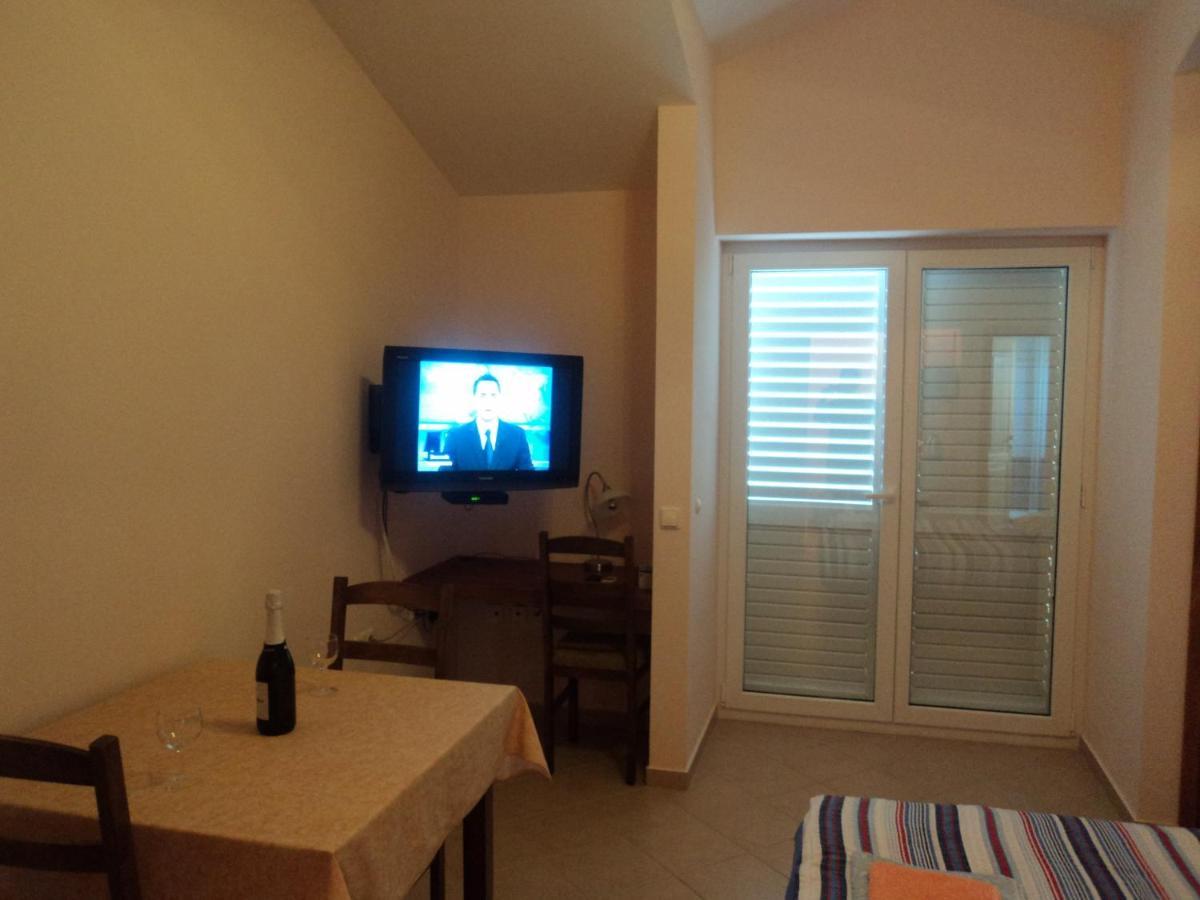 Apartments Delfini Sveti Filip i Jakov Extérieur photo