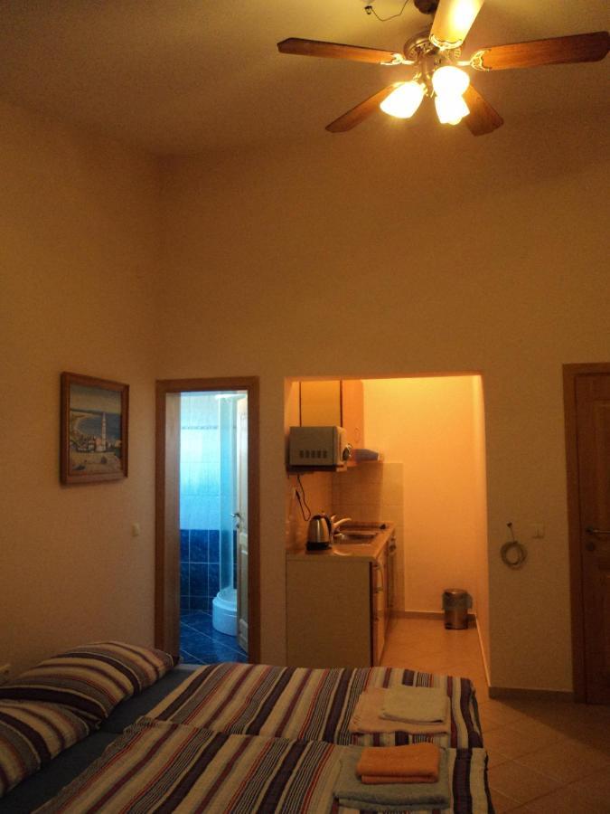 Apartments Delfini Sveti Filip i Jakov Extérieur photo